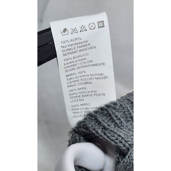 Penguin Mug With Knitted Gray Sweater Cozy & Orange Pom-Pom Design - Picture 8 of 8